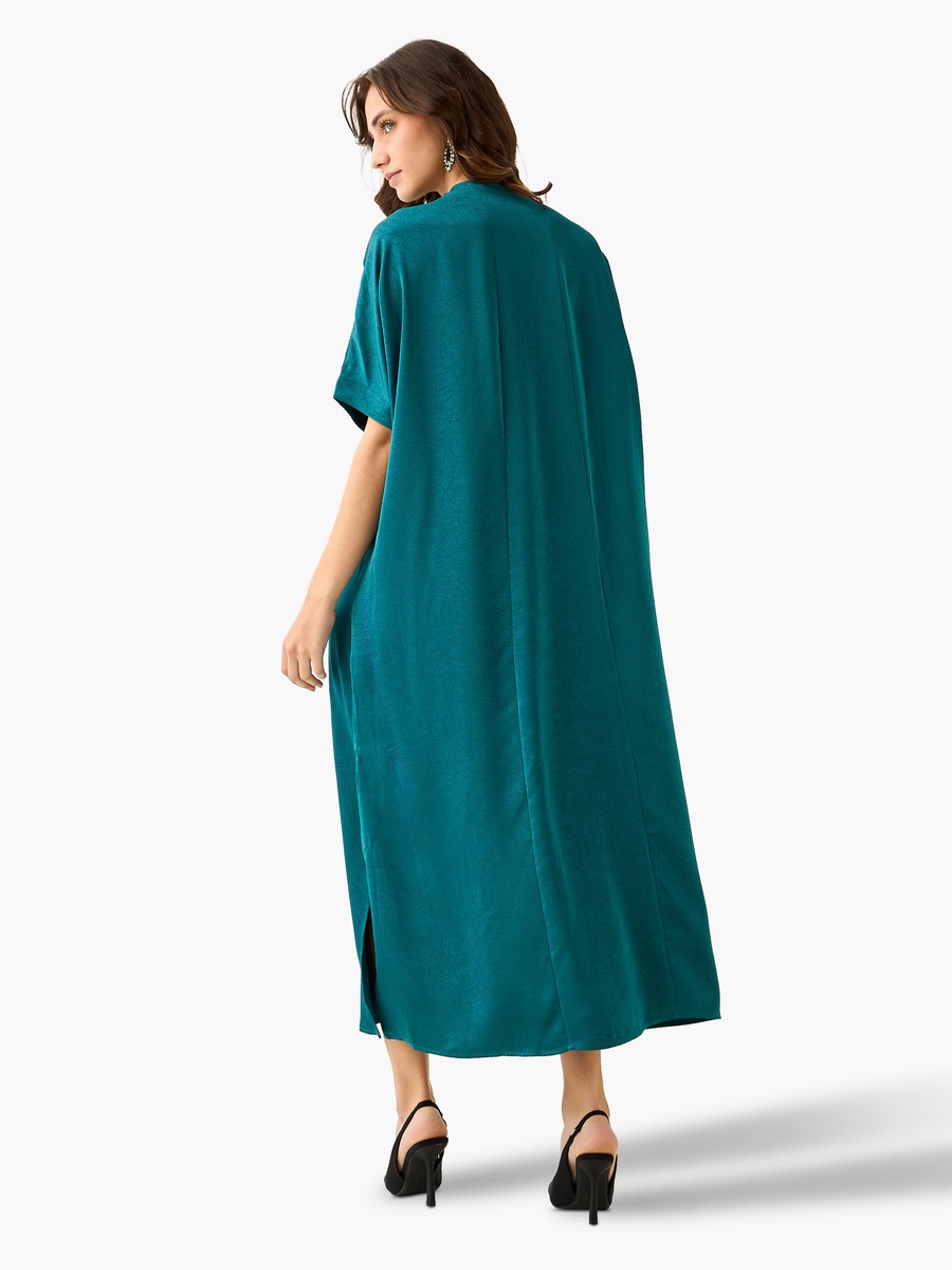 Pleated Textured Kaftan Maxi Dress with V Neck