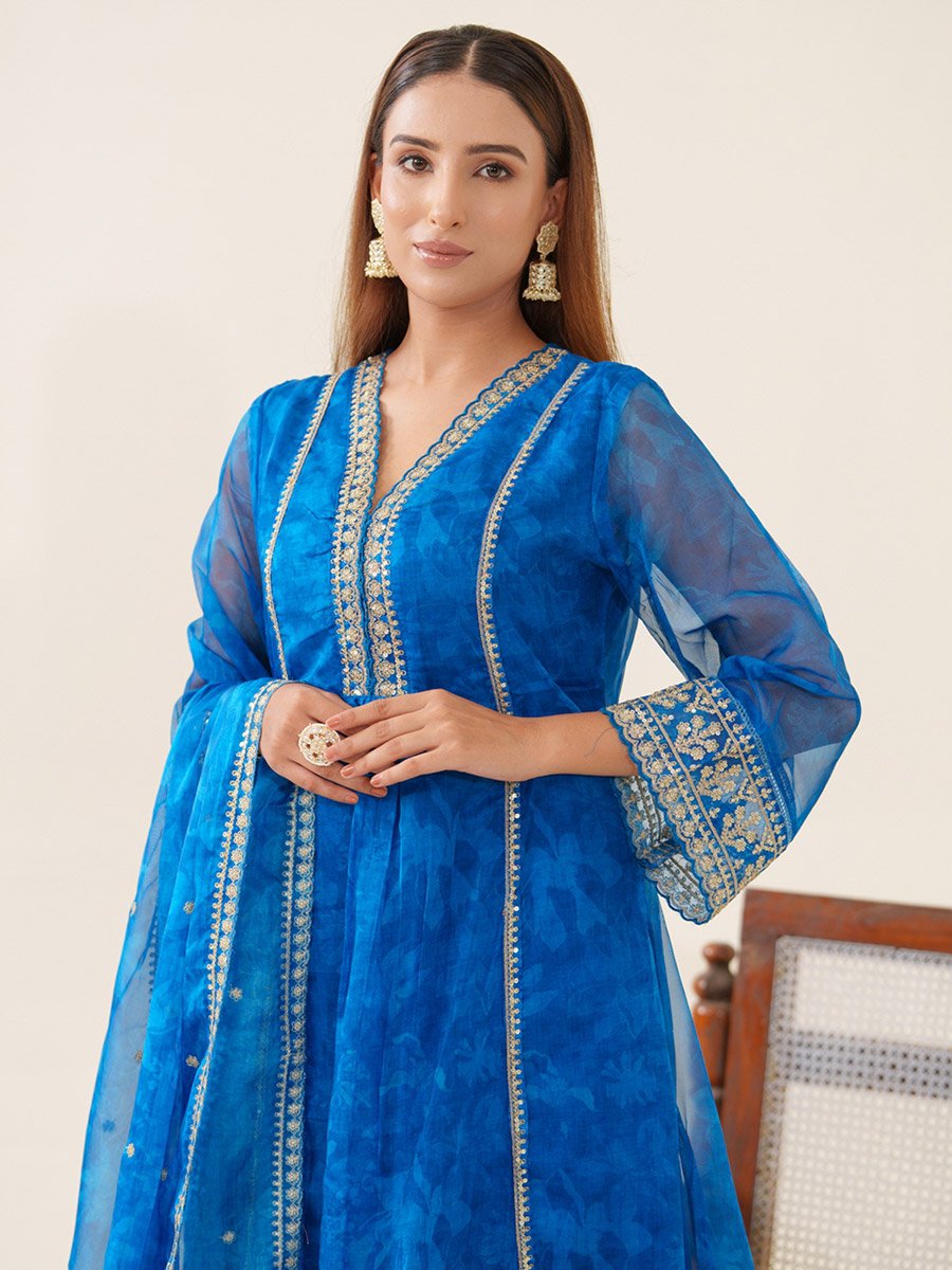 Women Floral Embroidered Organza Kurta with Trousers and Dupatta Set