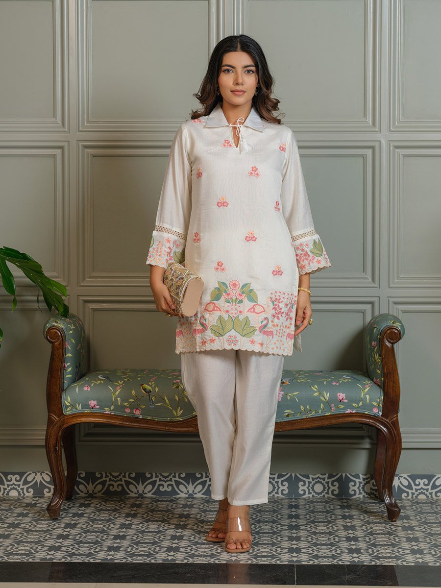 Women Embroidered Shirt Collar Tunic and Trousers Co-Ords