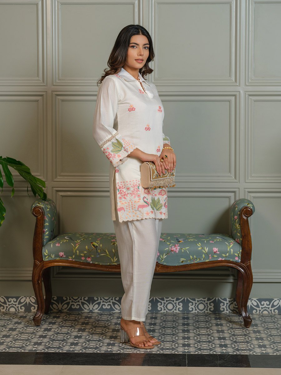 Women Embroidered Shirt Collar Tunic and Trousers Co-Ords