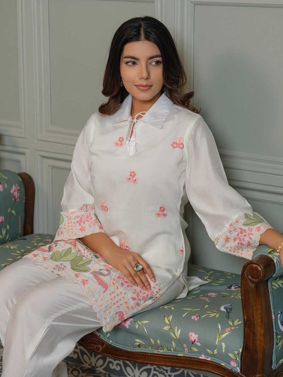 Women Embroidered Shirt Collar Tunic and Trousers Co-Ords