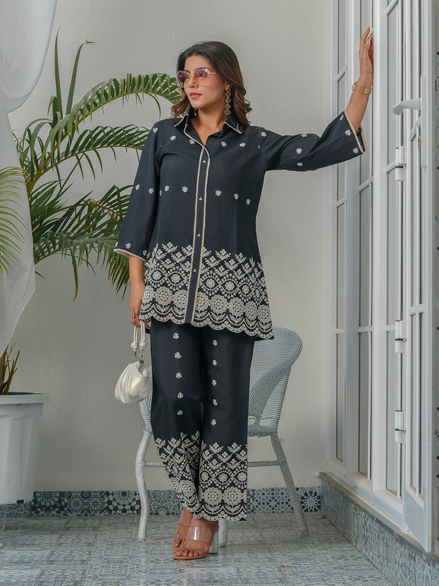 Women Embroidered Shirt and Trousers Co-Ords