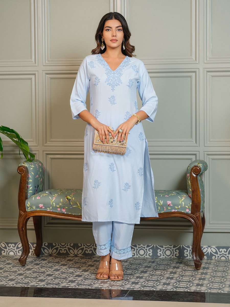 Women Embroidered Thread Work Straight Kurta and Trousers Co-Ords