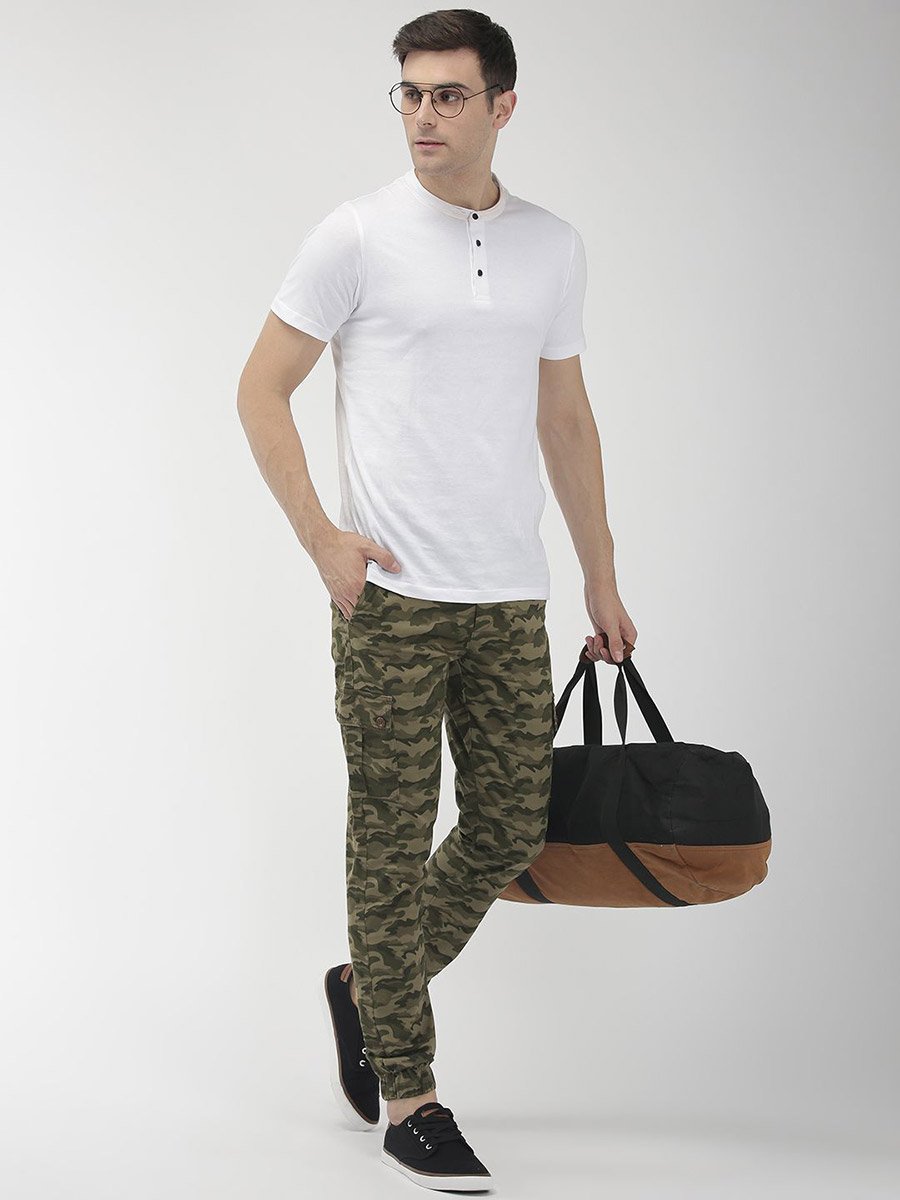 Men Olive Slim Fit Camouflage Cargo