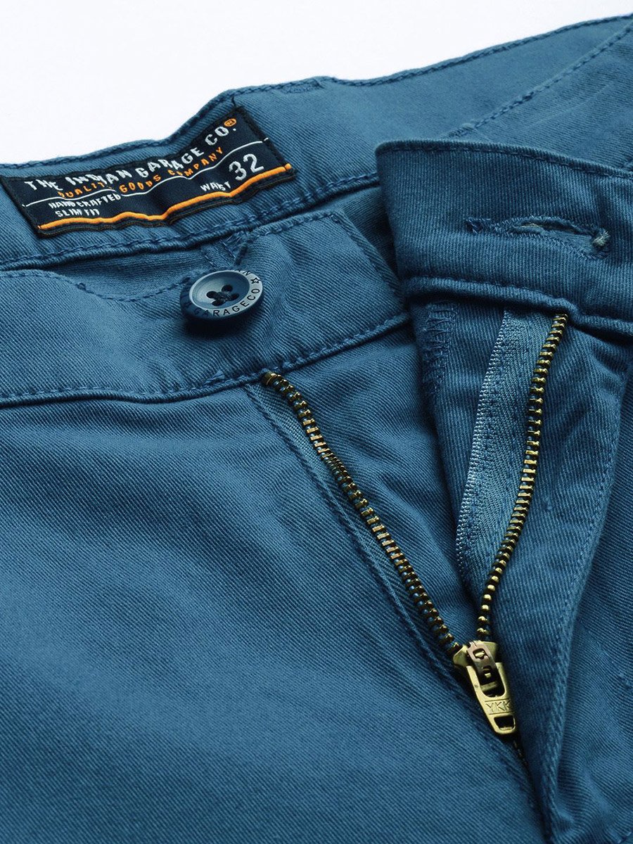 Men Blue Slim Fit Solid Cargo Joggers
