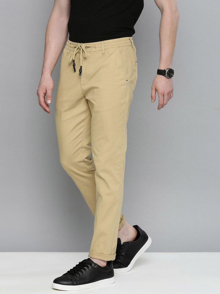 Men Slim Fit Solid Chinos