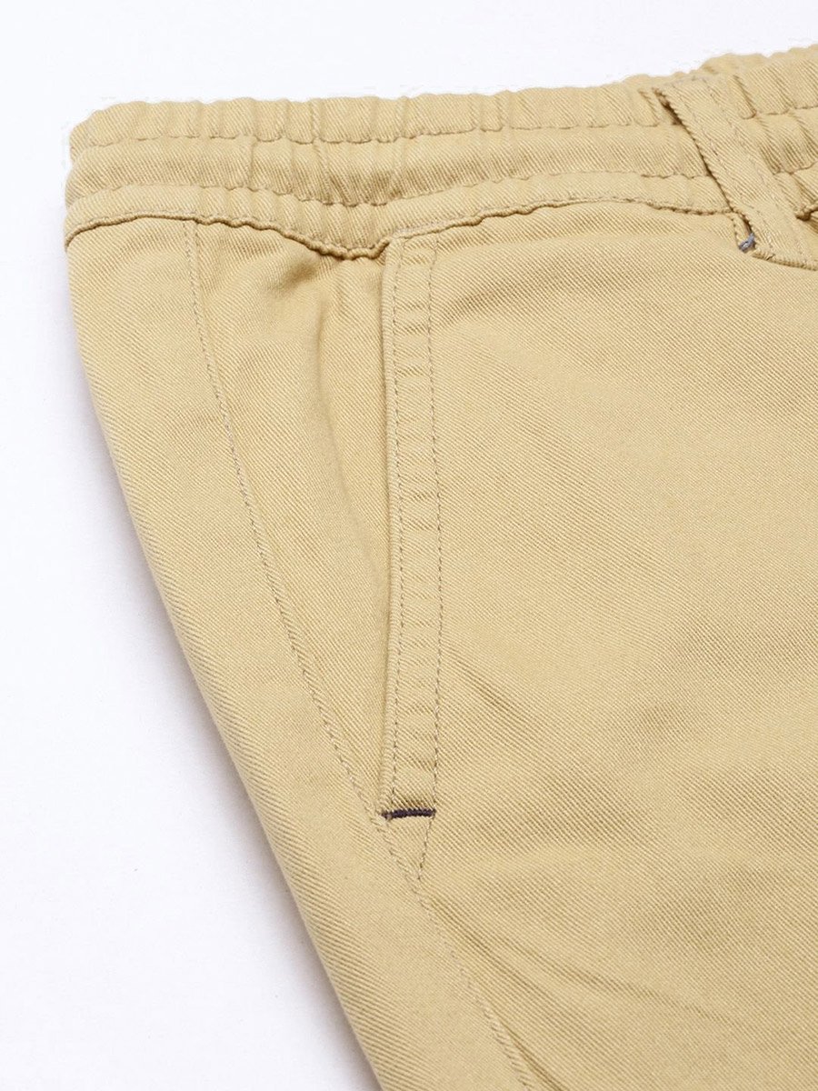 Men Slim Fit Solid Chinos
