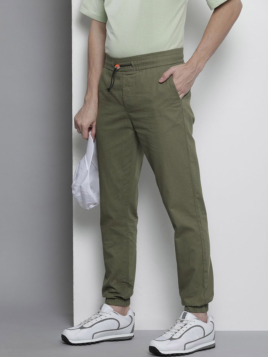 Men Green Slim Fit Solid Joggers