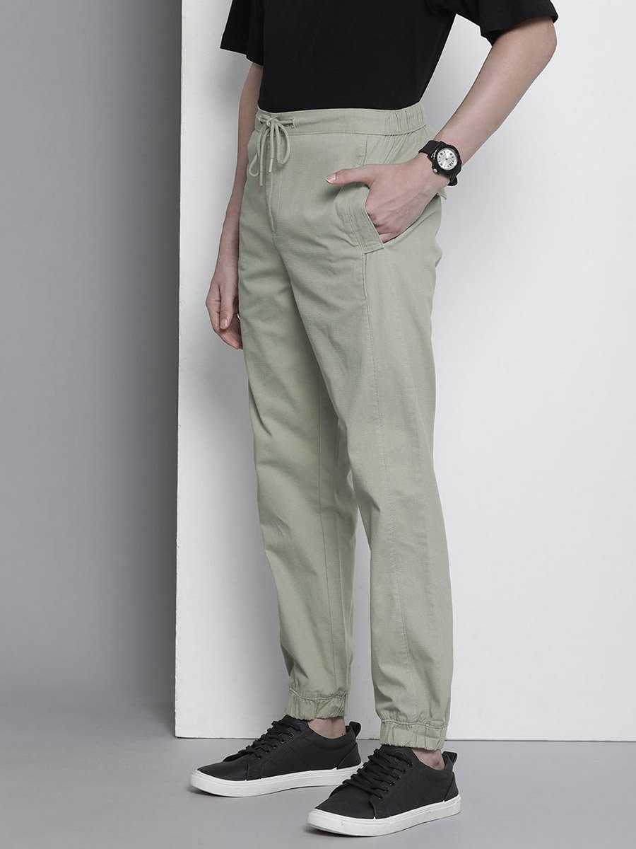 Men Regular Fit Solid Joggers
