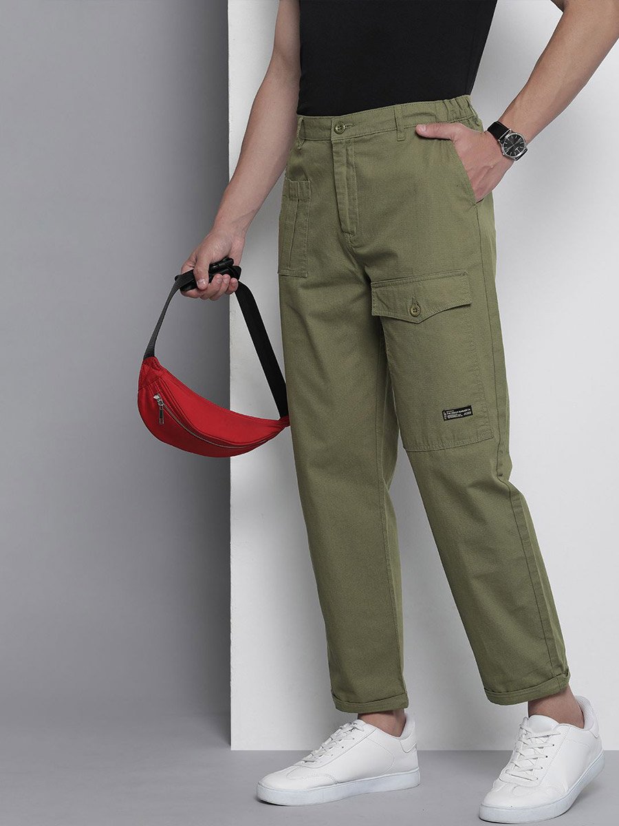 Men Green Relaxed Fit Solid Trousers