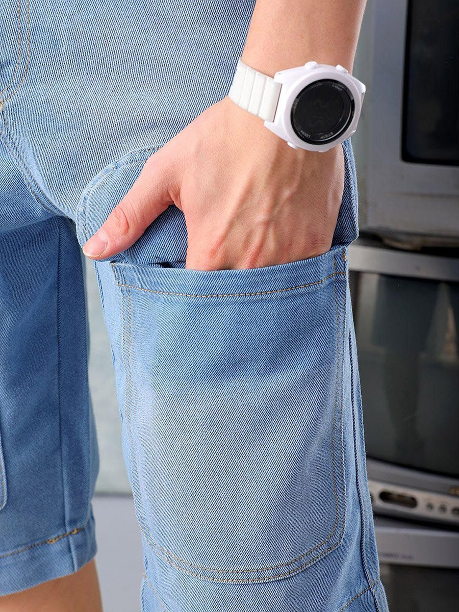 Men Blue Relaxed Fit Solid Denim Shorts