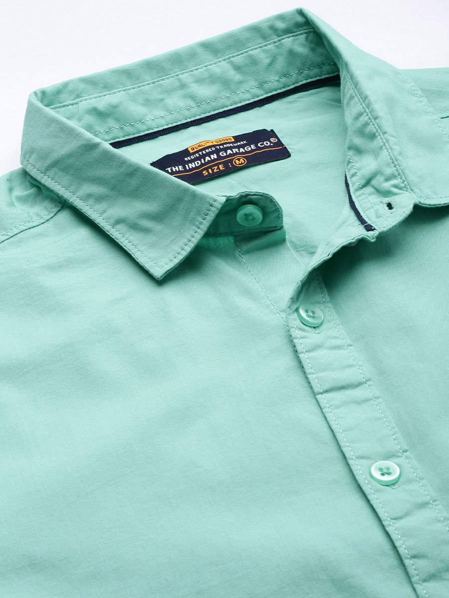Men Green Regular Fit Solid Shirt