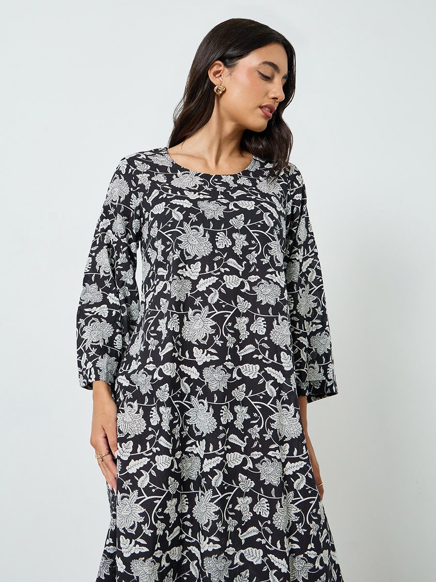 Black Floral Print A-Line Jalabiya