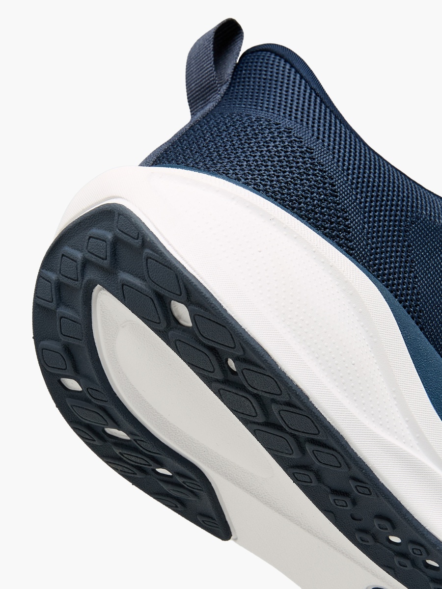 Men Lace-Up Sports Shoes
