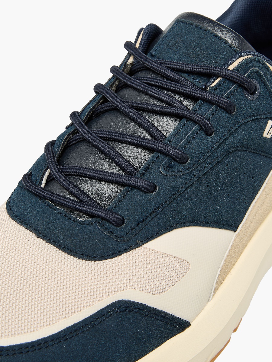 Men Lace-Up Sneakers