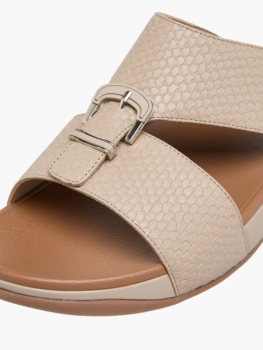 Men Buckle Accent Comfort Sandals