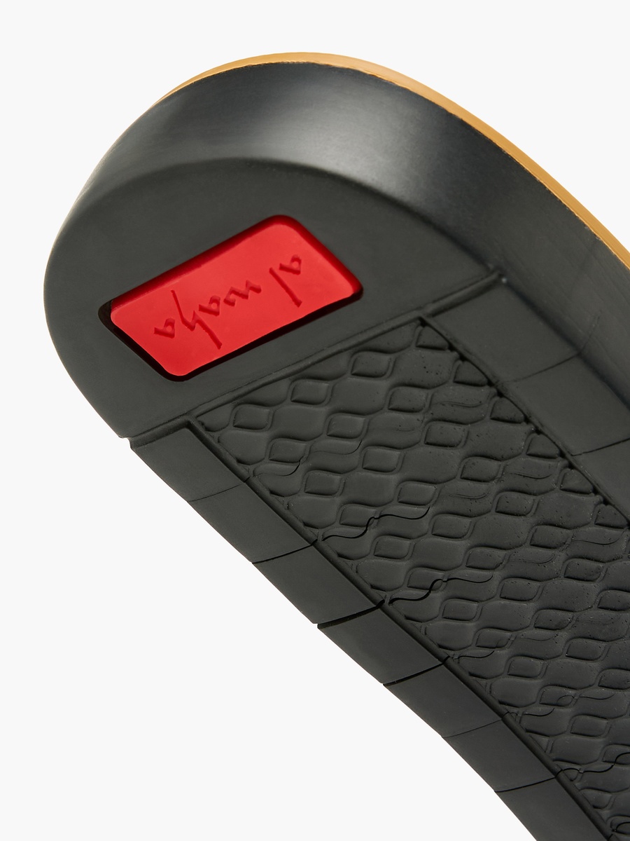 Men Toe Loop Detail Arabic Sandals