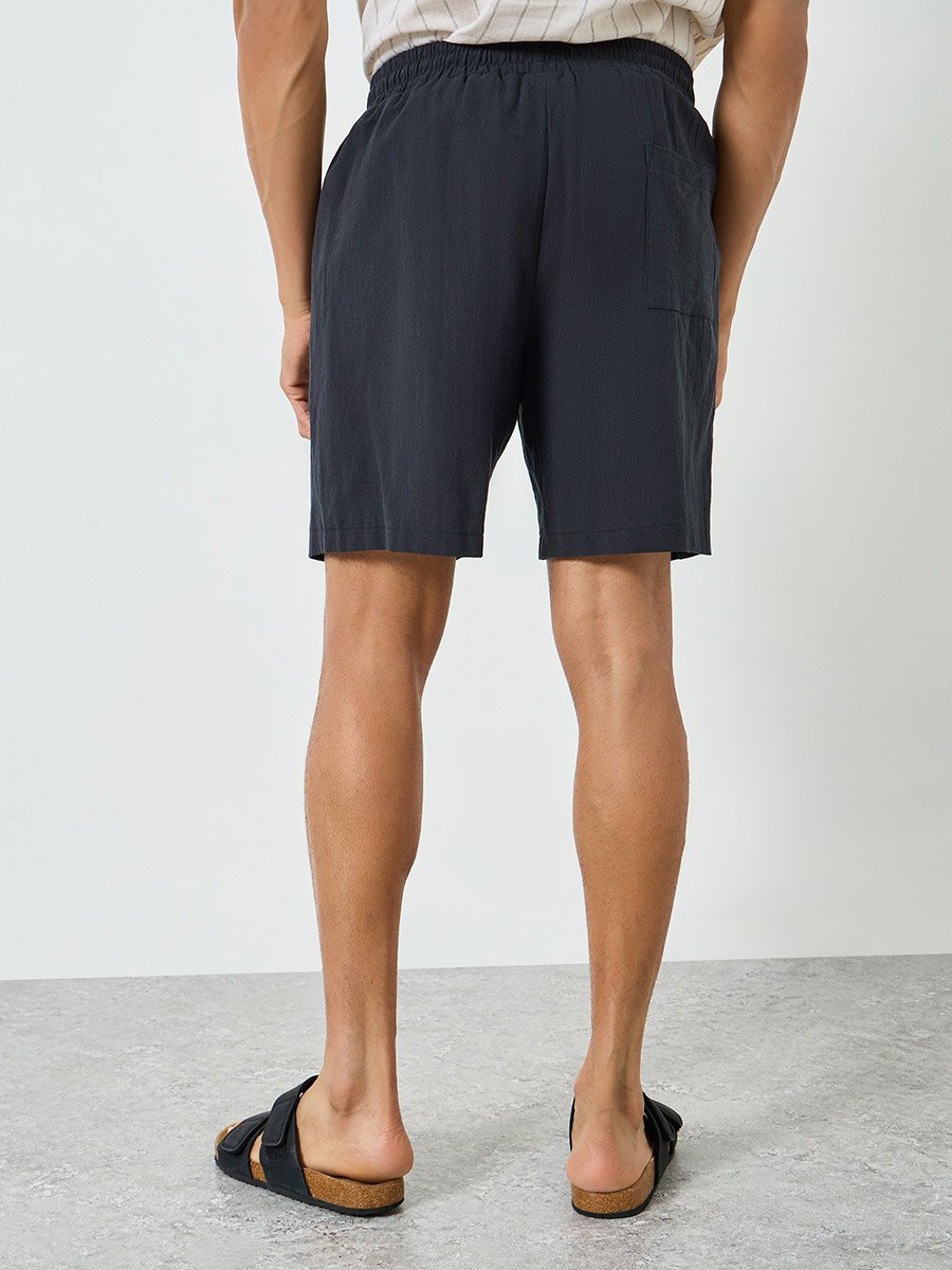 Men Black Drawstring Waist Pocket Detail Shorts