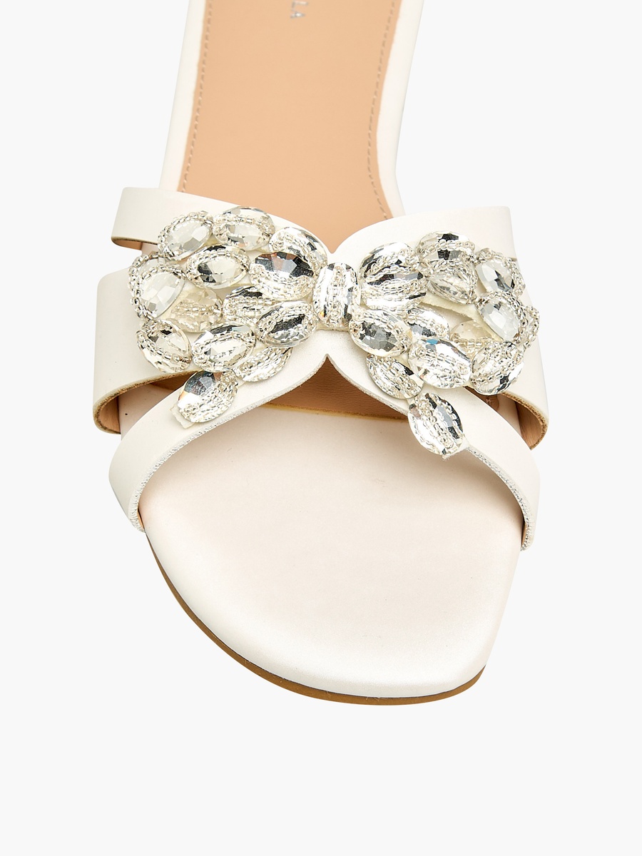 Women Embellished Slip-On Flat Sandals