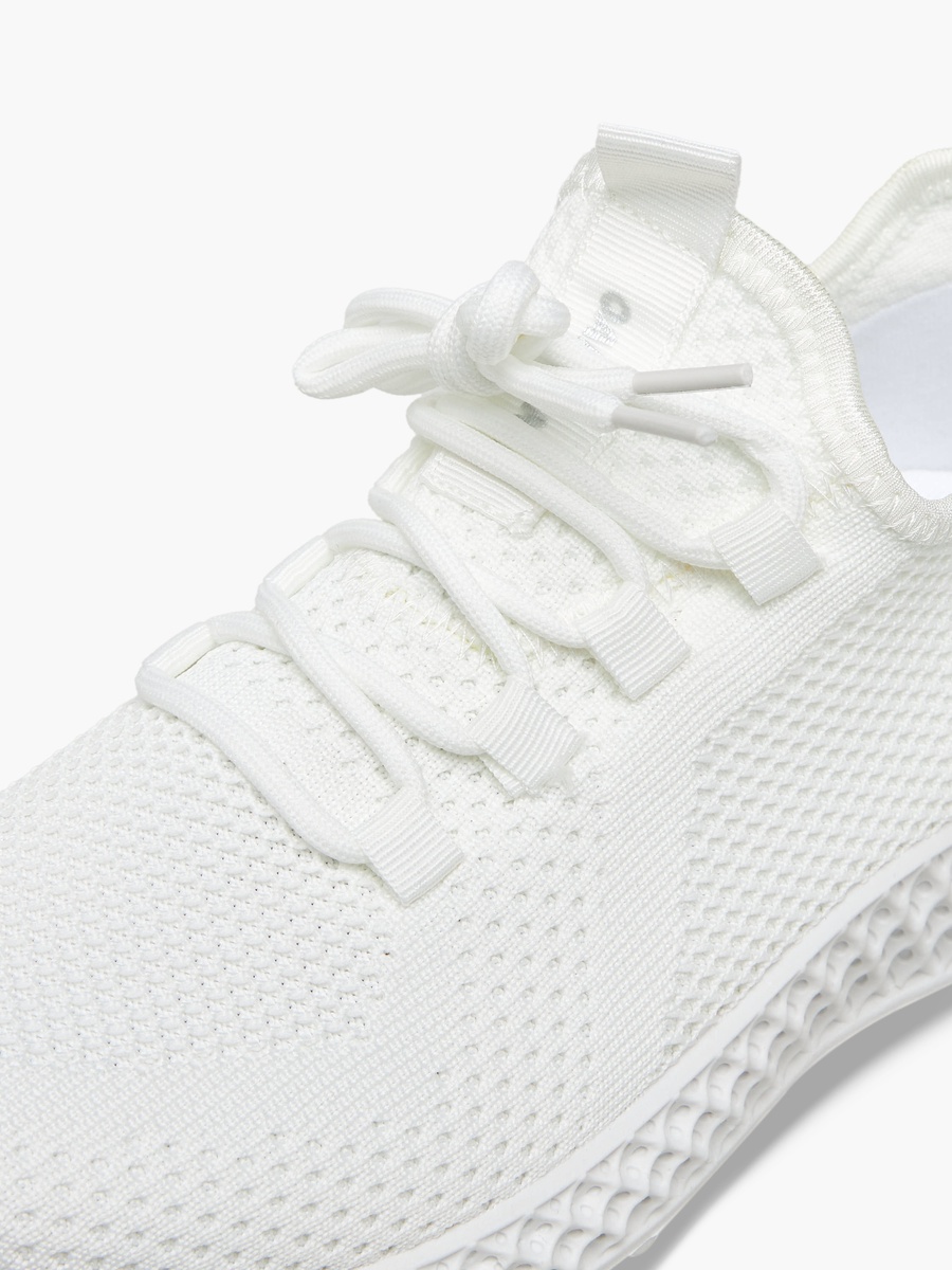 Women Lace-Up Sports Shoes