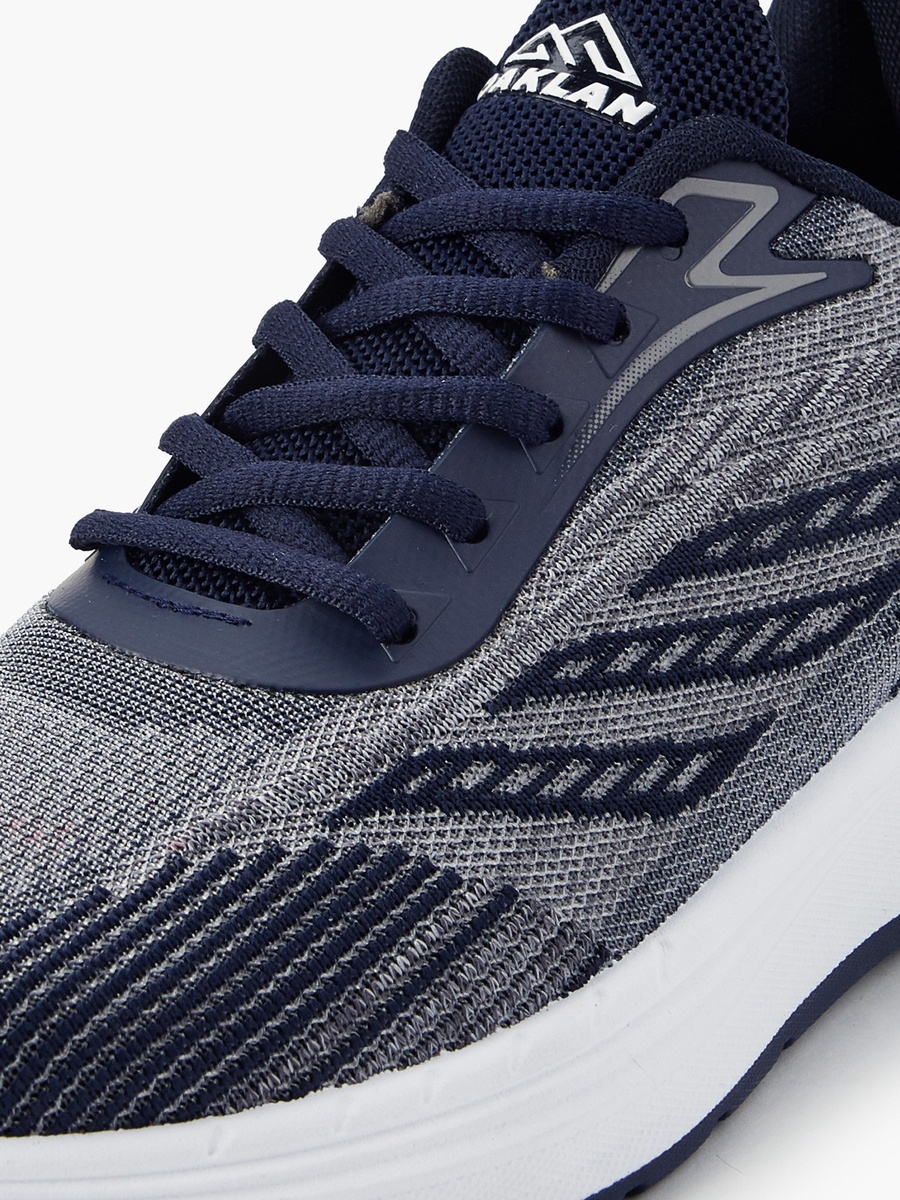 Men Lace-Up Sports Shoes