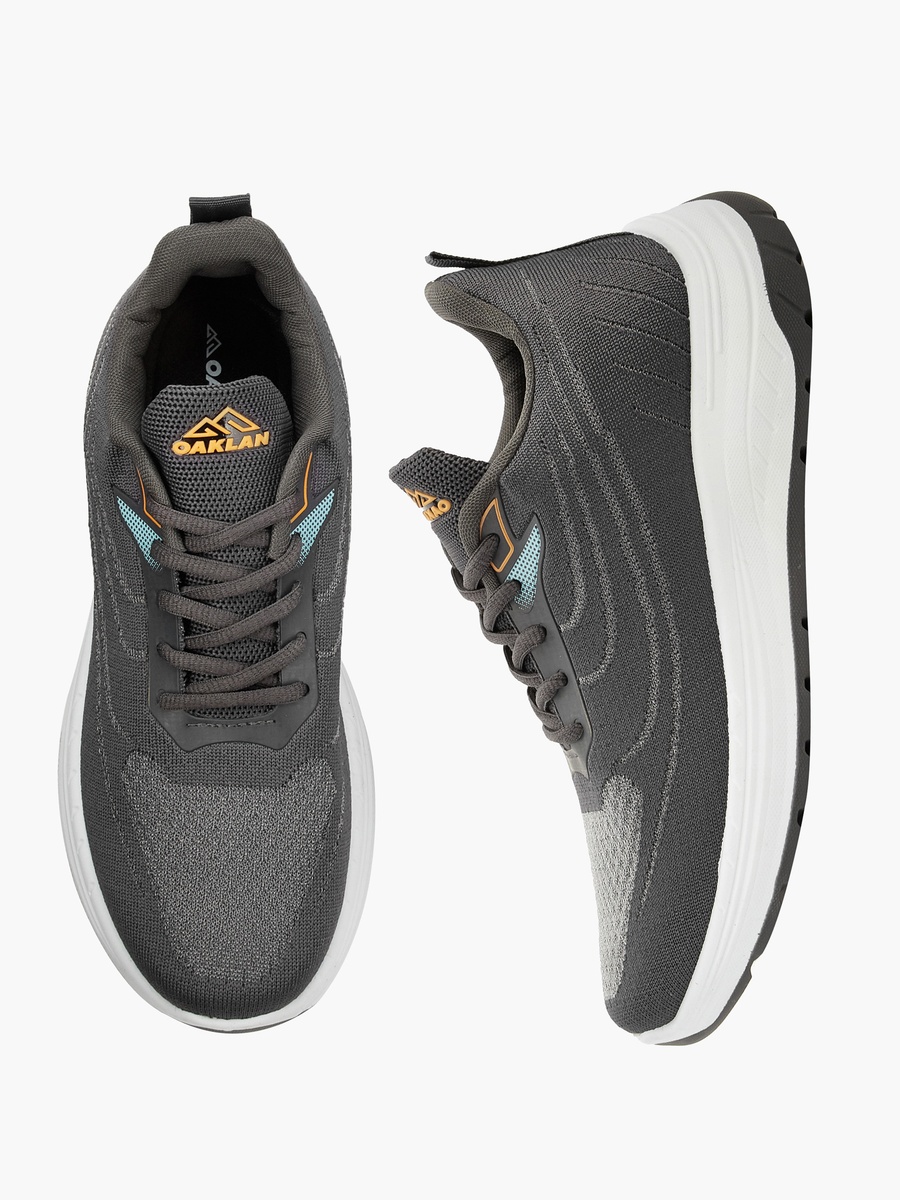 Men Lace-Up Sports Shoes