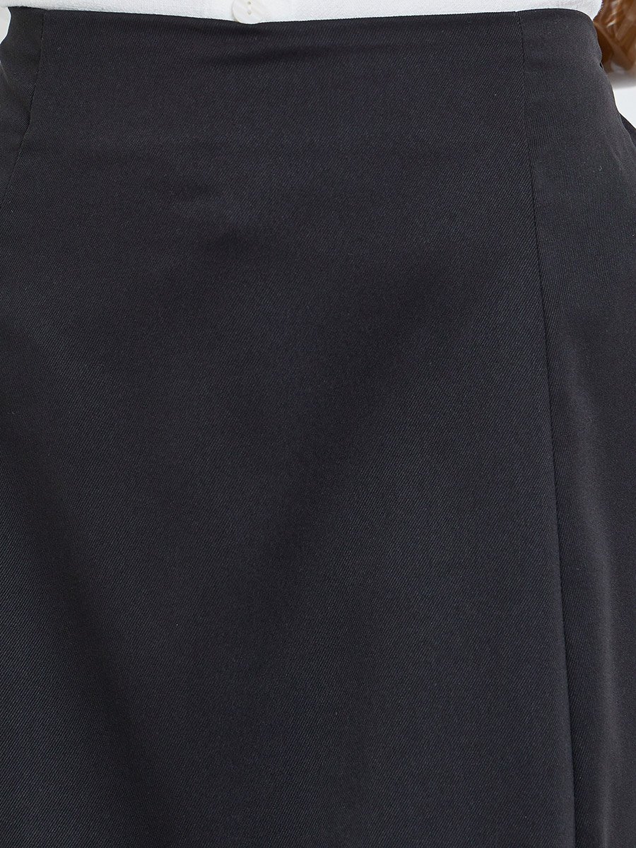 Black Solid A-Line Maxi Skirt