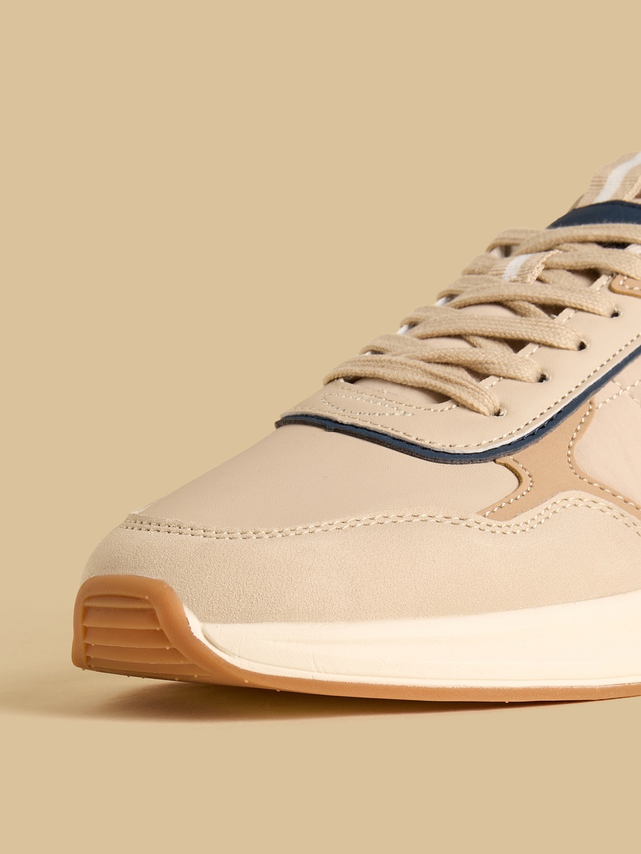 Colourblock Lace-Up Sports Shoes