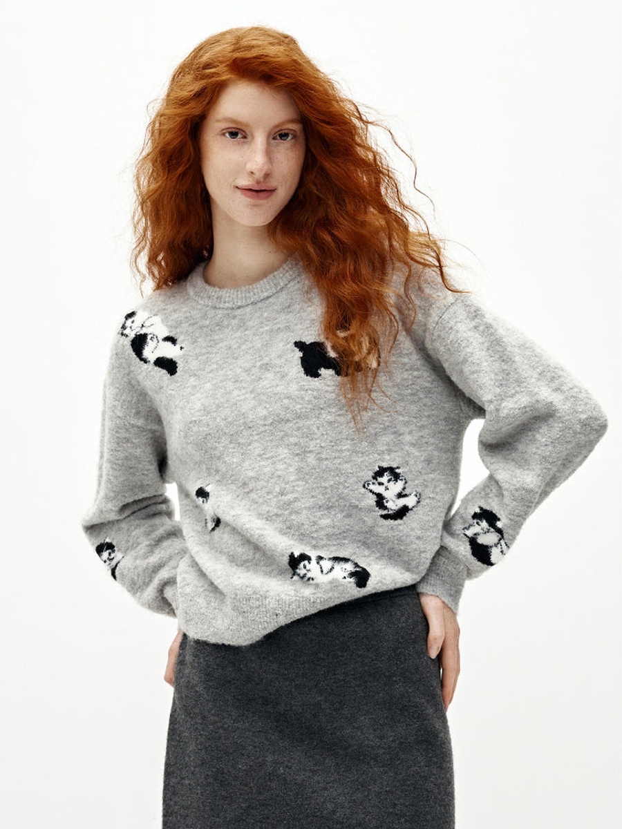Women Knitted Sweater with Cat Pattern