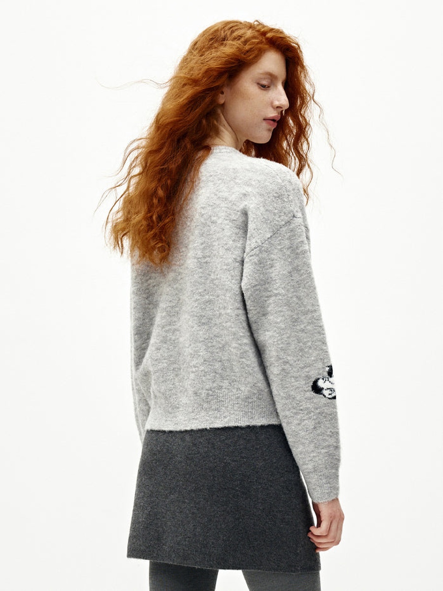 Women Knitted Sweater with Cat Pattern