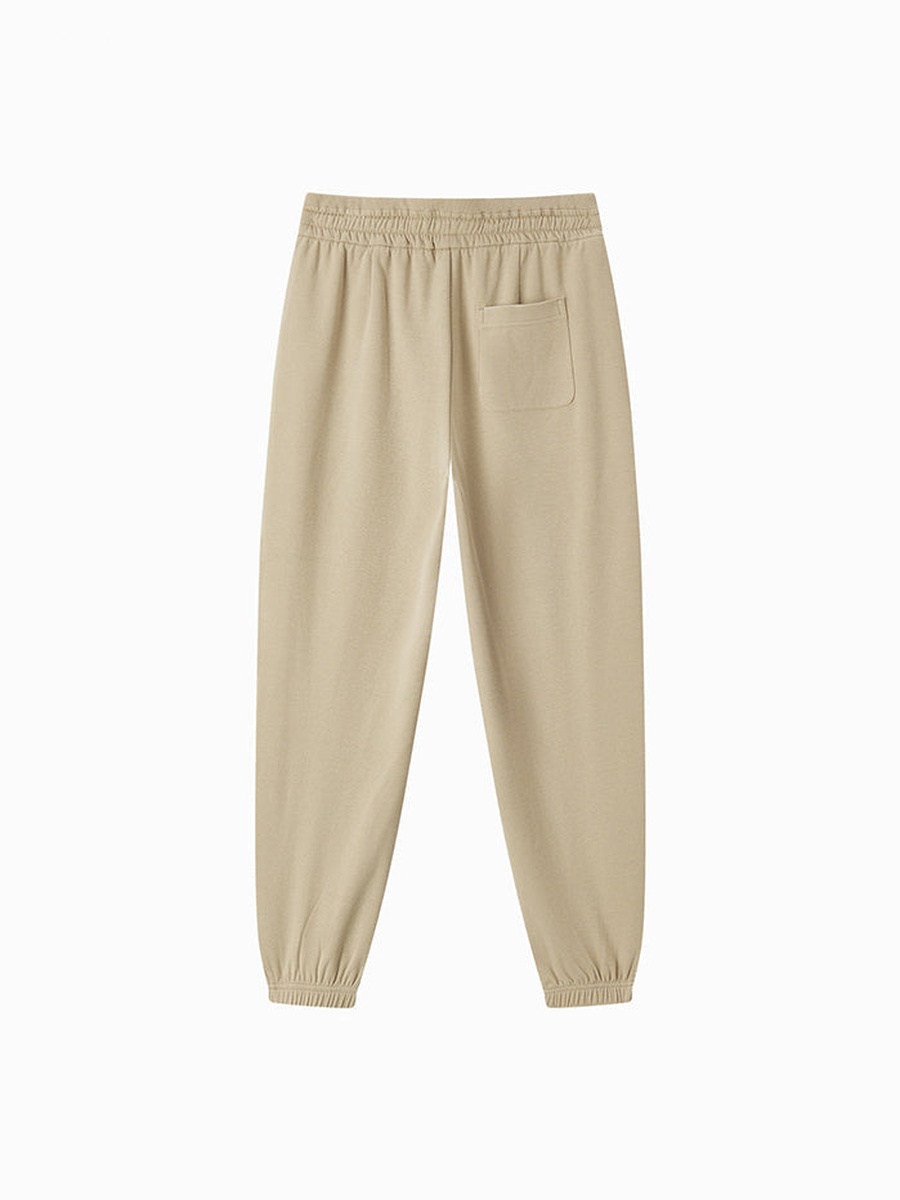 Women Solid Colored Sweatpants