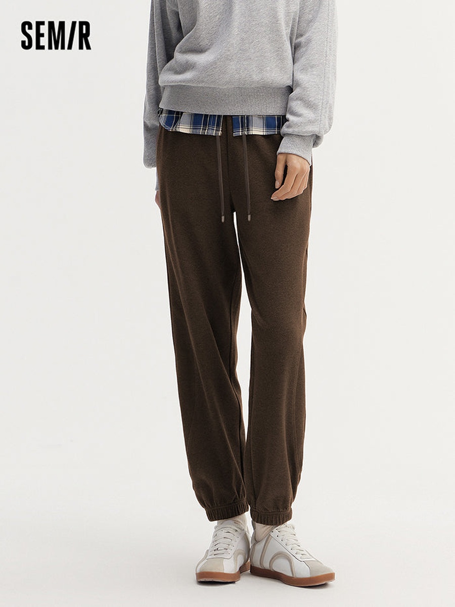 Women Solid Colored Sweatpants