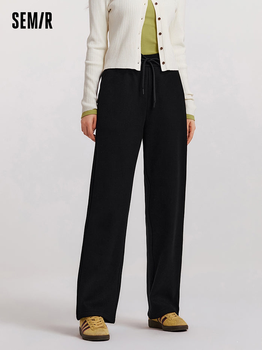 Women Solid Colored Pants