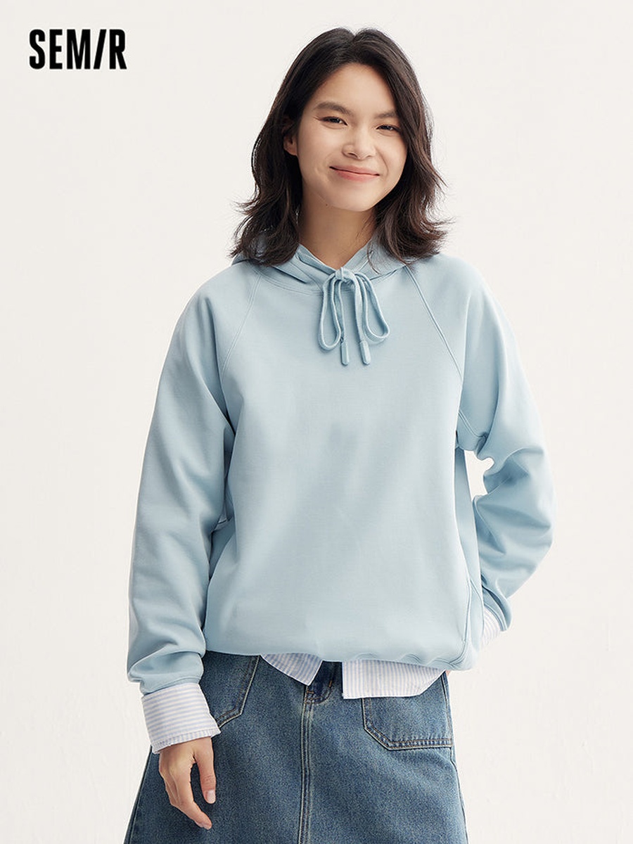 Women Hoodie with A Embroidery