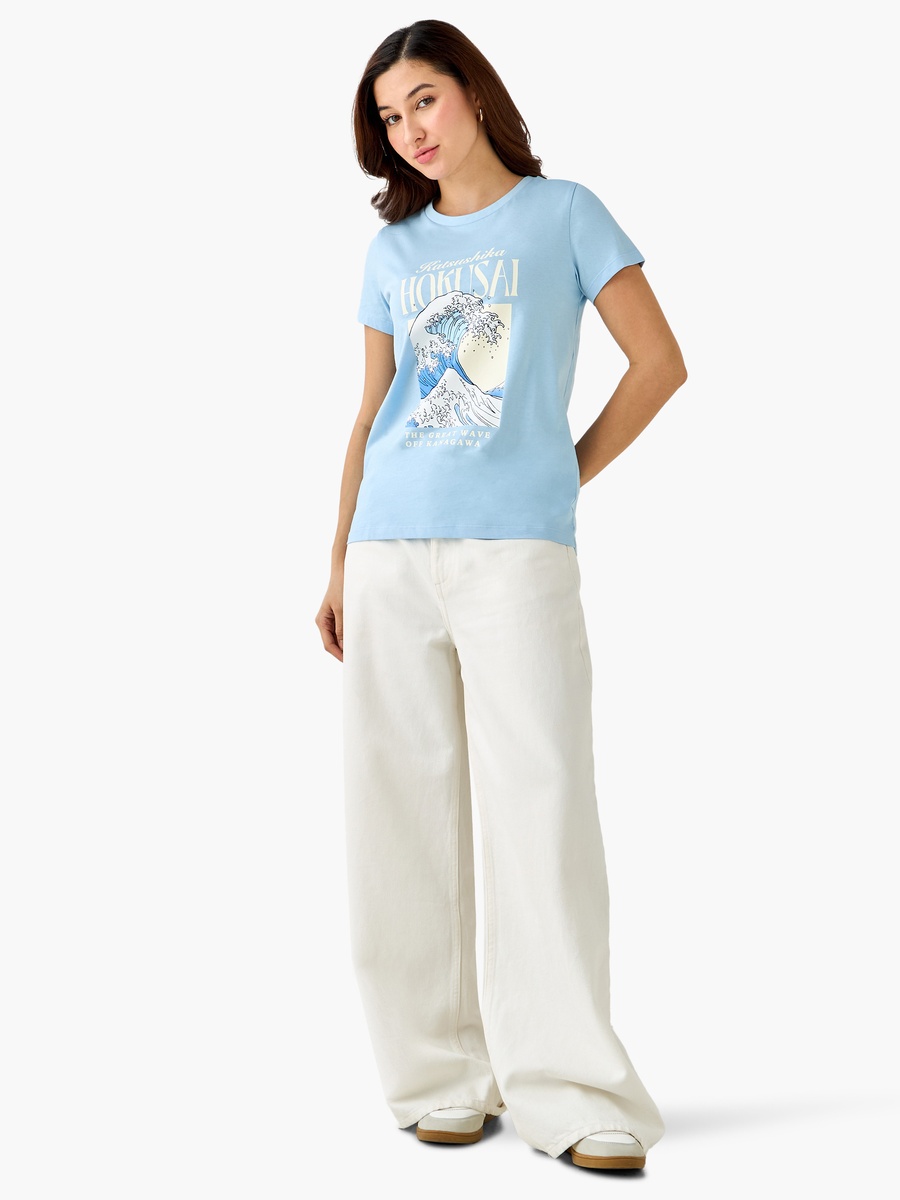Cotton T-Shirt with Katsushika Hokusai Graphic Print