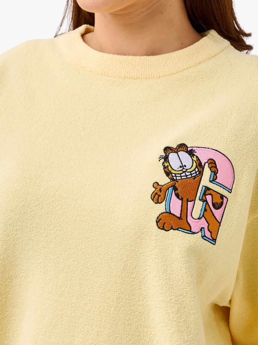 Crew Neck Sweater with Garfield Embroidery