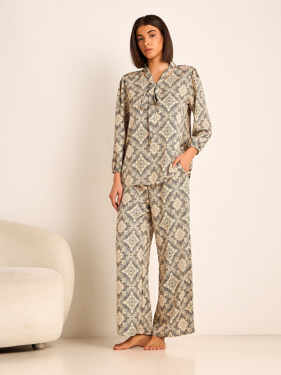 Pyjama Set with Top and Pants