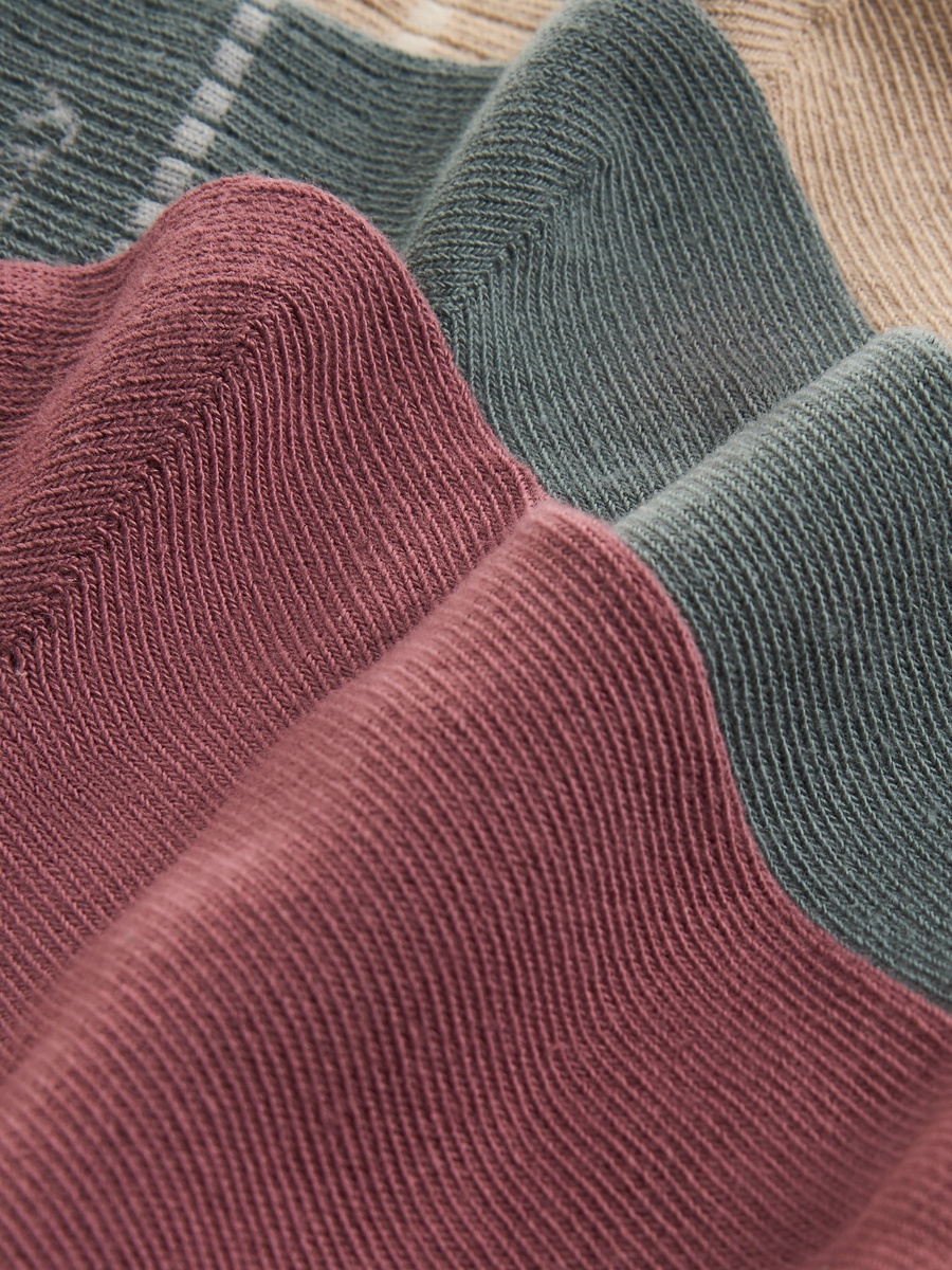 Pack of 7 Quarter Crew Length Socks