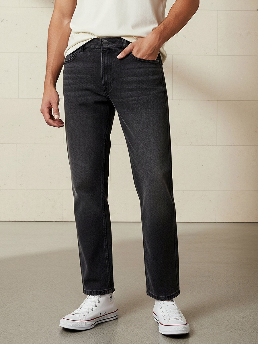 Men Relaxed Fit Jeans