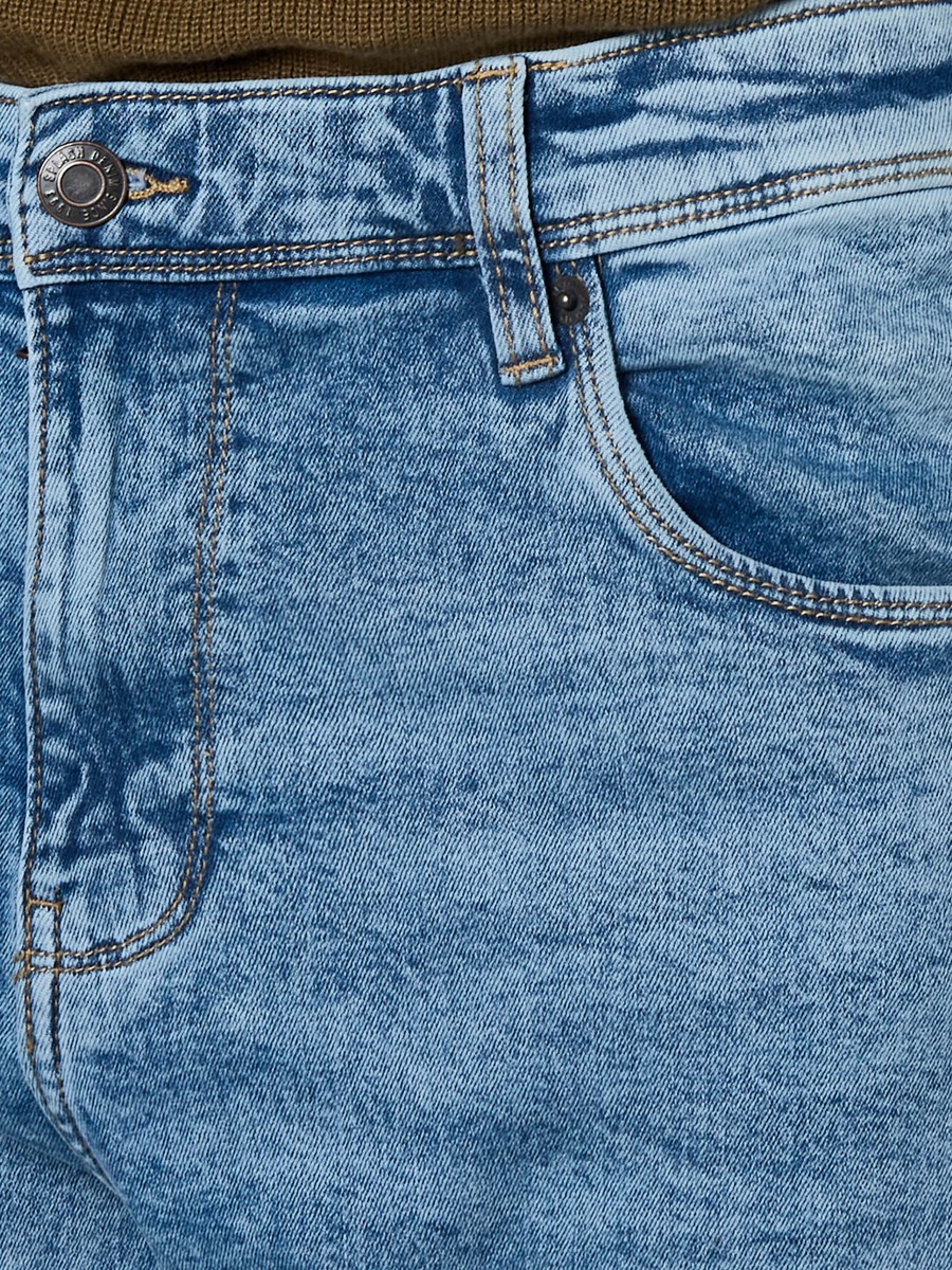 Men Tapered Fit Flexi Waist Jeans