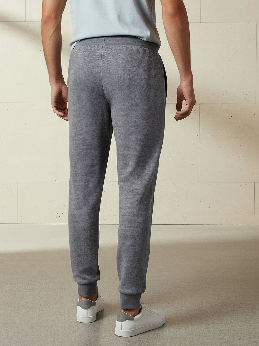 Men Regular Fit Joggers with Drawstring Waist