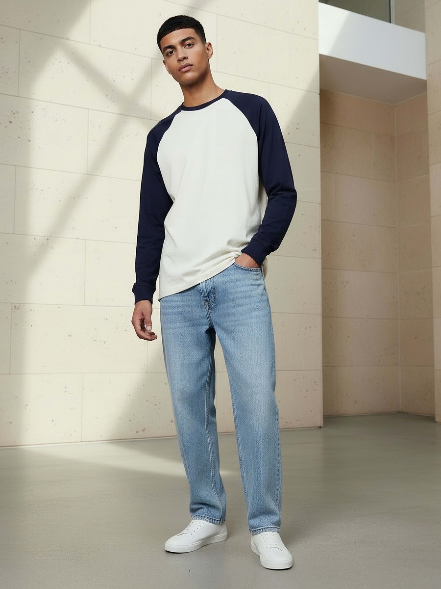 Men Regular Fit Crew Neck Raglan Sleeves T-Shirt