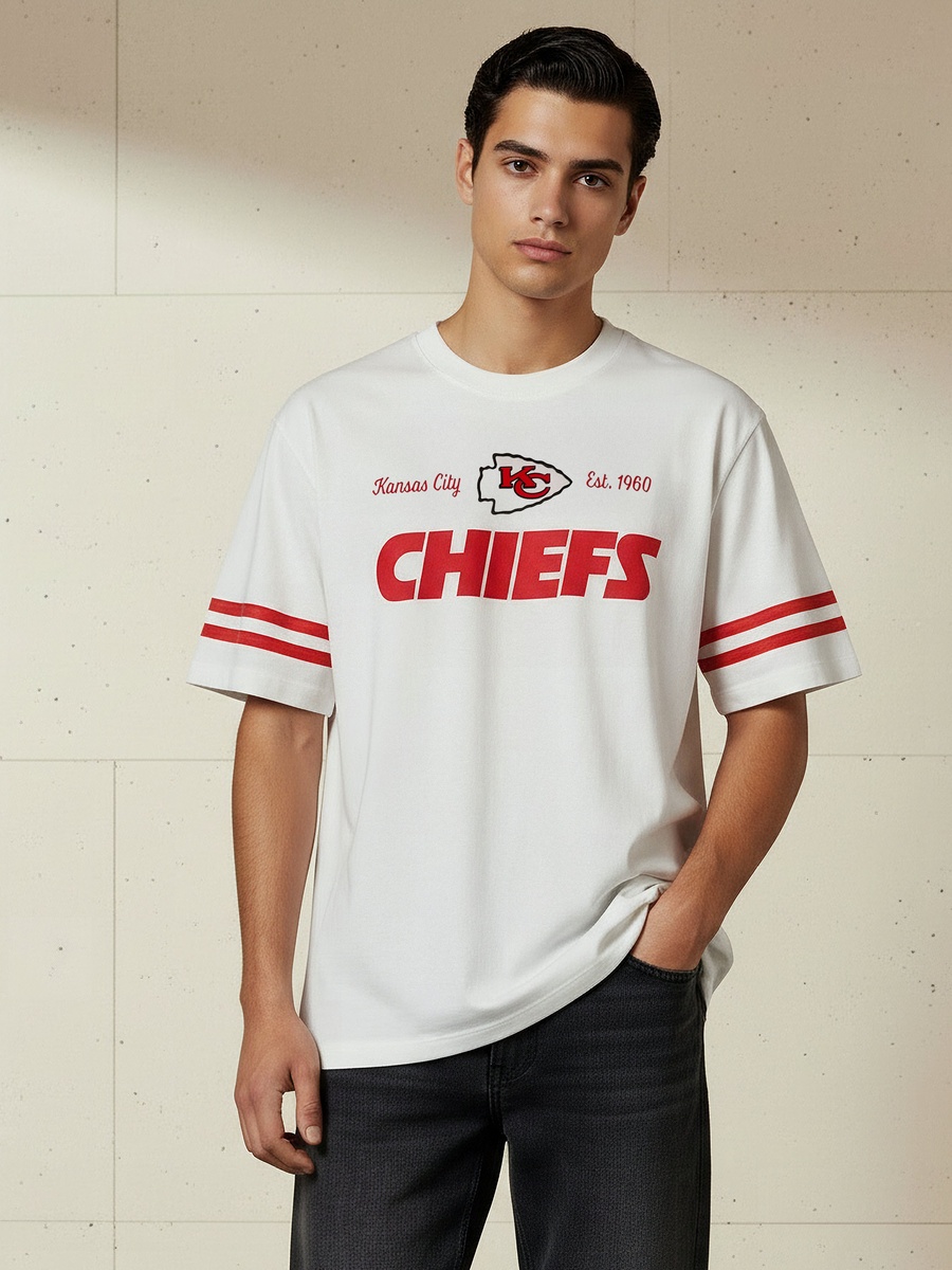 Men Regular Fit Crew Neck Short Sleeve Kansas City Chiefs Print T-Shirt