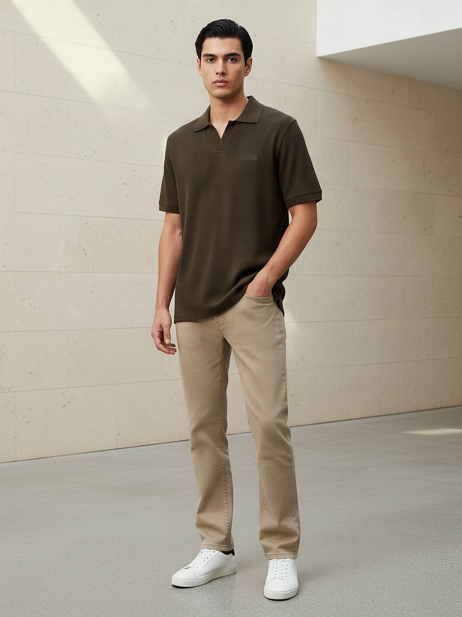 Men Regular Fit Collared Neck Short Sleeve Ribbed Polo T-Shirt
