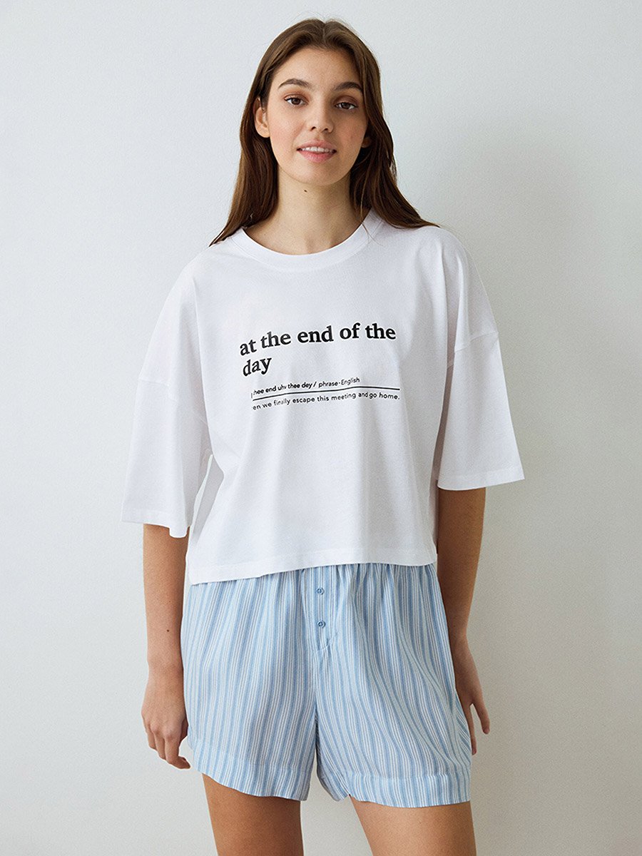 Lilah Crew Neck Typographic Crop T-Shirt