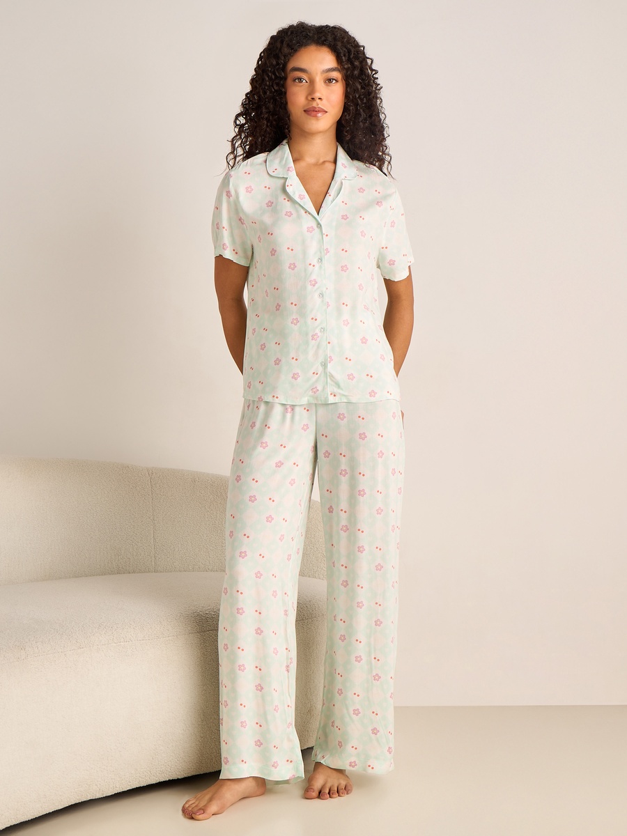 Viscose Pyjama Set with Button-Down Shirt and Trousers