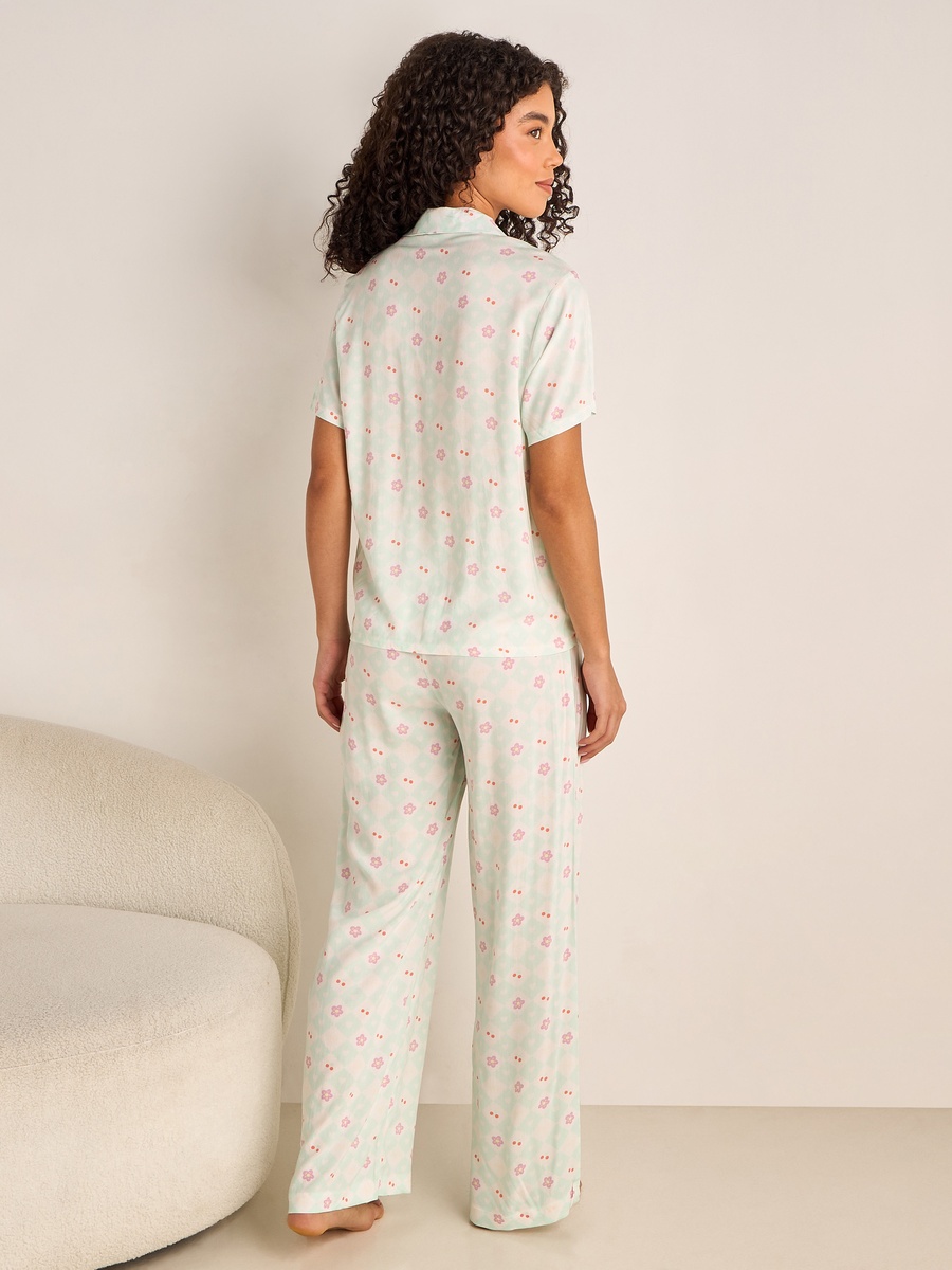 Viscose Pyjama Set with Button-Down Shirt and Trousers