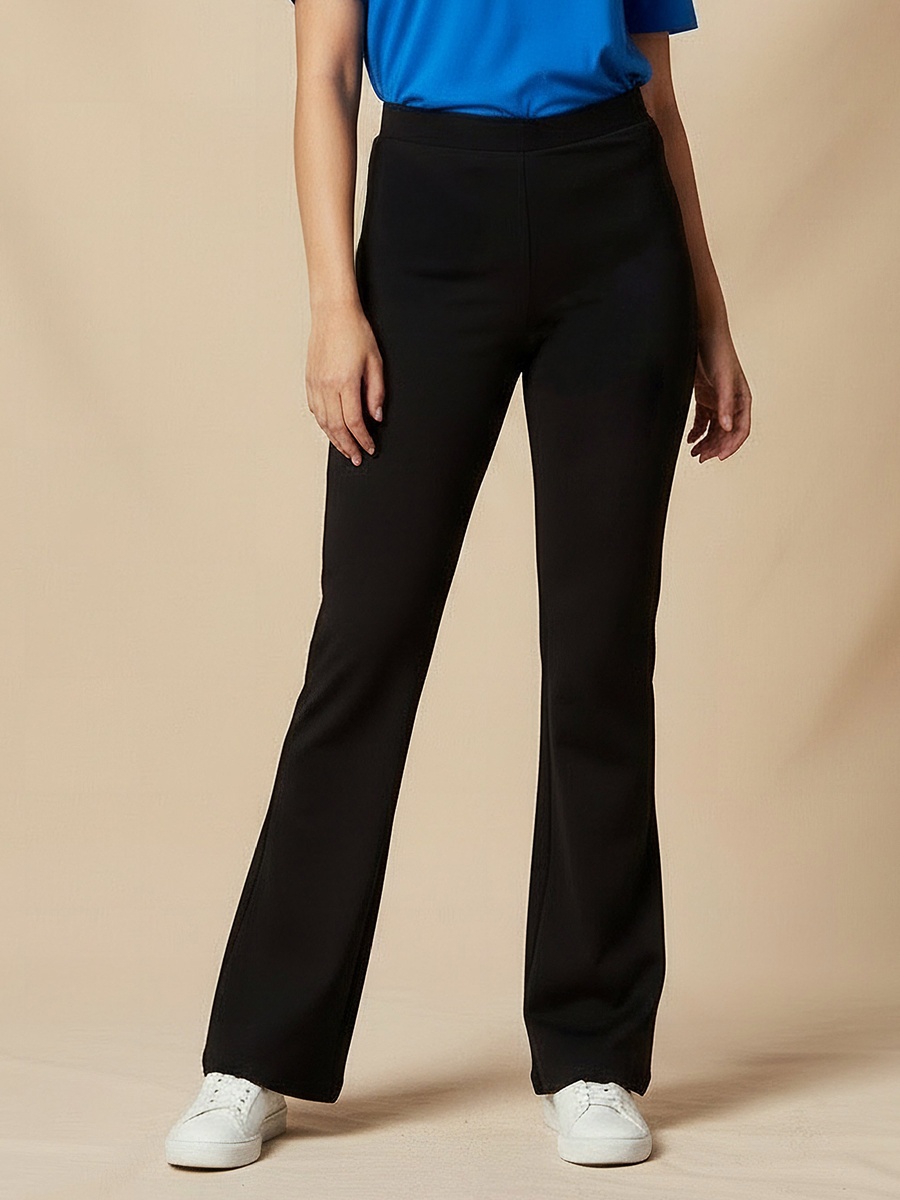 High-Rise Bootleg Leggings