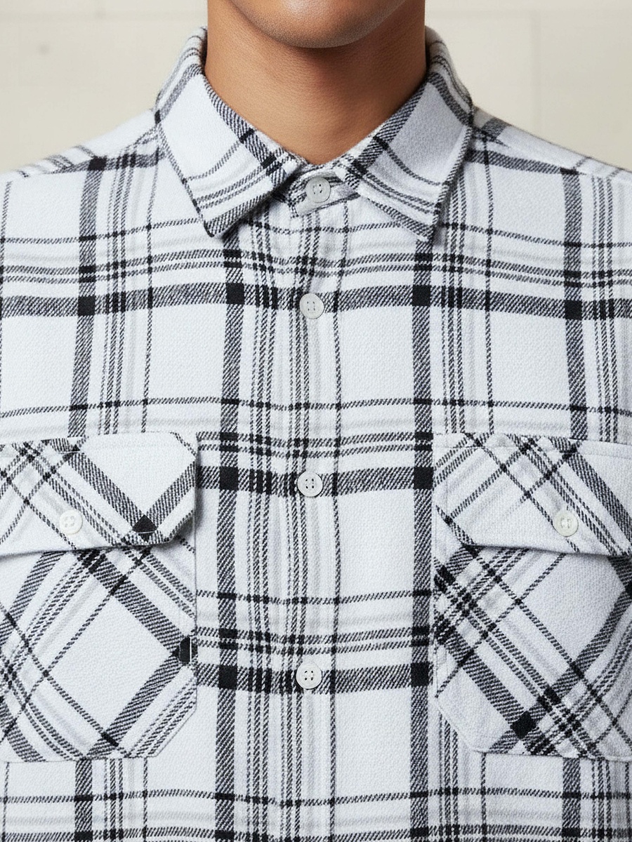 Men Regular Fit Collared Checked Long Sleeves Shirt