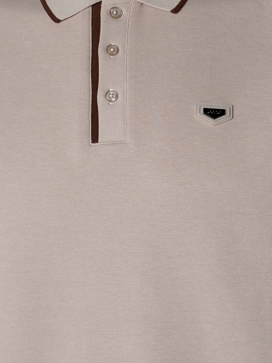 Men Short Sleeve Badge Accent Polo T-Shirt